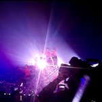 [EXO] 나 떠밀려서 펜스잡는다는 말이