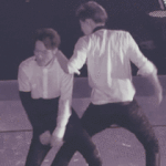 [EXO] 근데 직캠볼때 최애보려고하는데 시강당함