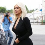 킴카다시안의 <b>s라인</b> 몸매