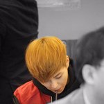 [시우민] 아케리카노(추정) <b>음미</b>하는 시우민