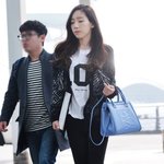 오늘자 <b>백옥</b> 뺨치는 태연이 피부