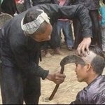 [엽기] <b>대륙</b>의 머리깎는 노인 ㄷㄷ