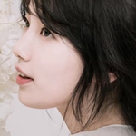 수지솔직히 얼굴 별로지 않냐?
