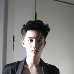 [EXO] 이..이분 현실<b>인물</b>이야...?