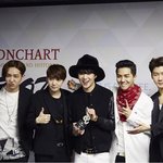 [위너] 나 아는 애 <b>짱</b> 부러워...
