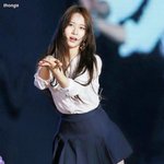 오랜만에 무대에서 본 크리스탈