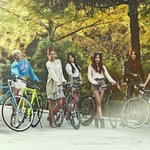 자전거 화보까지 점령한 <b>aoa</b>