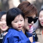 지온이 보는 눈에서 꿀떨어지는 엄정화