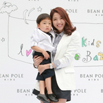[패셔니스타] 몸매로 시선 싹쓸이하는 오윤아, 애<b>엄마</b> 맞음?ㄷㄷ