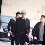 미친듯이 섹시한 이남자의 공항사진