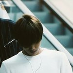[카이] 종인아 어깨가 이래도 되는거니?ㅠㅠ