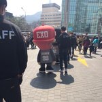 [시우민] 현재 <b>명동</b>에 시우민(?)이 떴어욤 ㅋㅋ