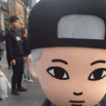 [EXO] 오늘 명동 김종인.<b>gif</b>