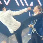 [EXO] 총공하냐고 <b>풀스</b>밍하냐고