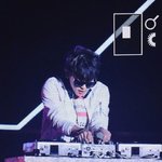 [EXO] 찬열이이거왜이렇게디제잉배우고싶은애기같짘ㅋㅋㅋㅋㅋ