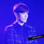 [EXO] 스밍 돌리는 애들 노래 안듣고 있는거임?