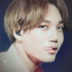 [EXO] 카이 혀내밀고 치명적<b>인척</b>하는 짤