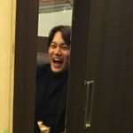 [EXO] 종인이 <b>문틈</b>사이로 뭐 해?