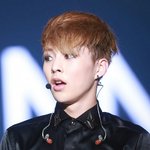 [시우민] (스포)민석이 앨범 <b>속지</b> 떴는데..