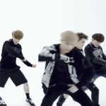 [EXO] 백현 <b>반바지</b> 움짤