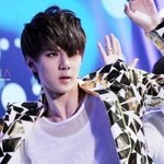 [EXO] 세훈이 이렇게 <b>앞머리</b> 내려달라고! 