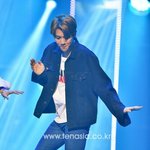 [EXO] ㅁㅊ <b>변백현</b> 허벅지ㅋㅋㅋㅋ