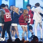 [EXO] 카이다리가 <b>여돌</b>보다 이쁜듯....