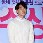 오랜만에 시사회에 나타난 비