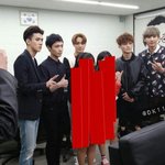 [EXO] <b>민석</b>이 왜캐 쭈뼛ㅋㅋㅋㅋㅋㄲㅋㅋ