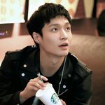[EXO] ?????꿈1을걷는아이 왜