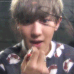 [찬열] 찬열이 <b>입술</b> 쪽///ㅅ/// 귀여워