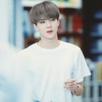 [EXO] 흑발로 바꾼다는쓴이인데 <b>애쉬</b>로 바꿈..