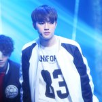 [EXO] 경수<b>이표정</b> 개좋음