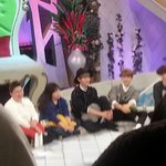 [EXO] <b>헬로</b>하세요 방송언제함?