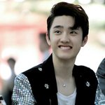 [EXO] 경수 예전에 <b>공항</b>에 팬많이몰려서 눈굴릴때