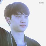 [EXO] 애드라 폰 <b>액정</b> 깨졌을때