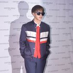 연예인포스 작렬하는 이기광