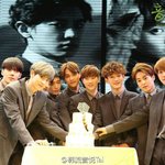 [EXO] 애들 또 <b>어슷</b>설기 ㅋㅋㅋ