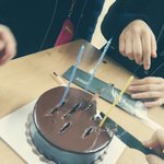 [EXO] 학교에서3주년다같이축하