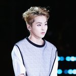 [EXO] 티비앞에 <b>무릎</b>꿇고 입벌리고봤다