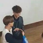 [EXO] 서공<b>예</b>저건왜ㅅ보여주냐 안궁금하니까 빼줘