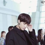 <b>시크</b>한 男아이돌 올블랙 패션