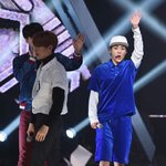 [EXO] <b>형들</b>사이에끼인
