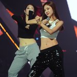 몸매만 보이는 <b>ns</b>윤지