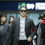 화려한 <b>패턴</b> 의상의 男아이돌