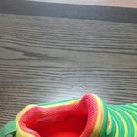 [꼭조언부탁] 나이* 신발.물빠짐 심한데 어찌해야 되나요?ㅜ
