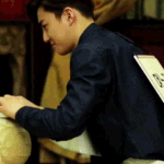 [EXO] 왜 <b>멀쩡</b>한 머리 무스로 쳐올리고 지랄이야 시발