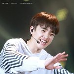 [EXO] 우리엄마한테 엑소중에 누가 <b>제일</b> 잘생겼나고 물어봤더니