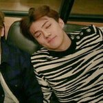 [EXO] 우옆엑 존나 오글거리기는 한데