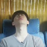 [EXO] 엑소 동그란안경쓴 짤좀 제발 뿌려<b>주</b><b>셈</b>